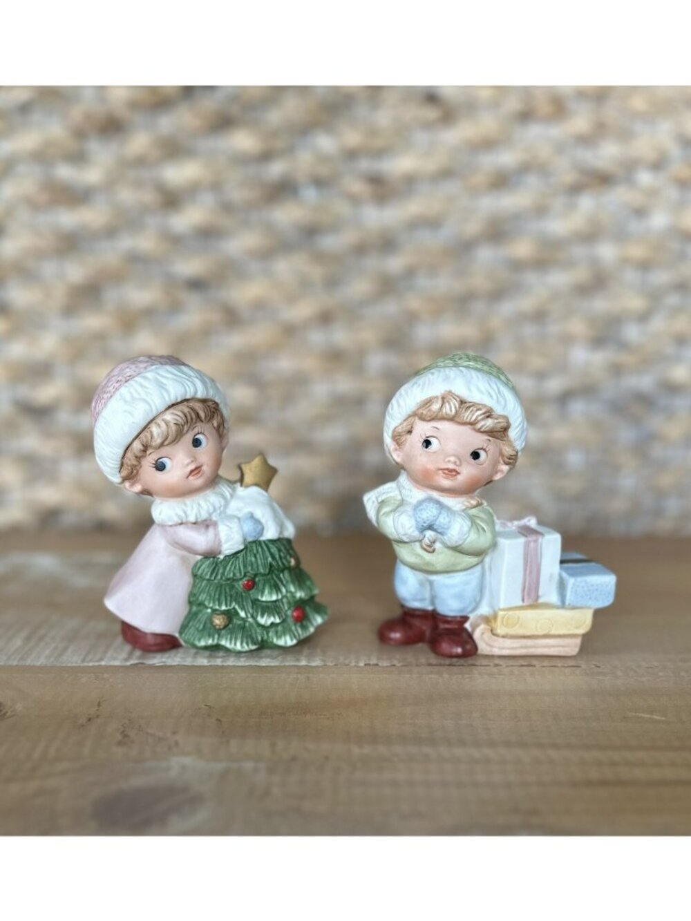VTG Homco 5556 Christmas Girl & Boy Figurines Tree Presents Winter Pastel